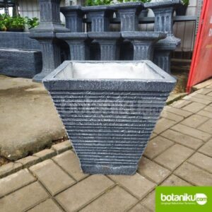 Pot Semen Kerucut 40 cm