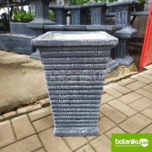 Pot Semen Kotak Tinggi
