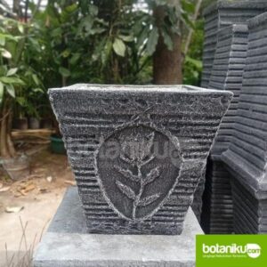 Pot kotak 40 cm motif bunga